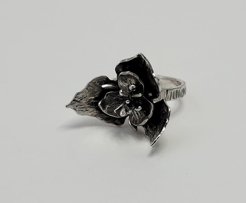 Trillium Ring