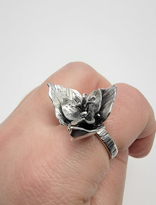 Trillium Ring